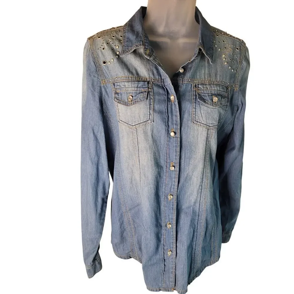 Jeans By Buffalo Denim Shirt Long or 3/4 Sleeve Studded Design New Sz M